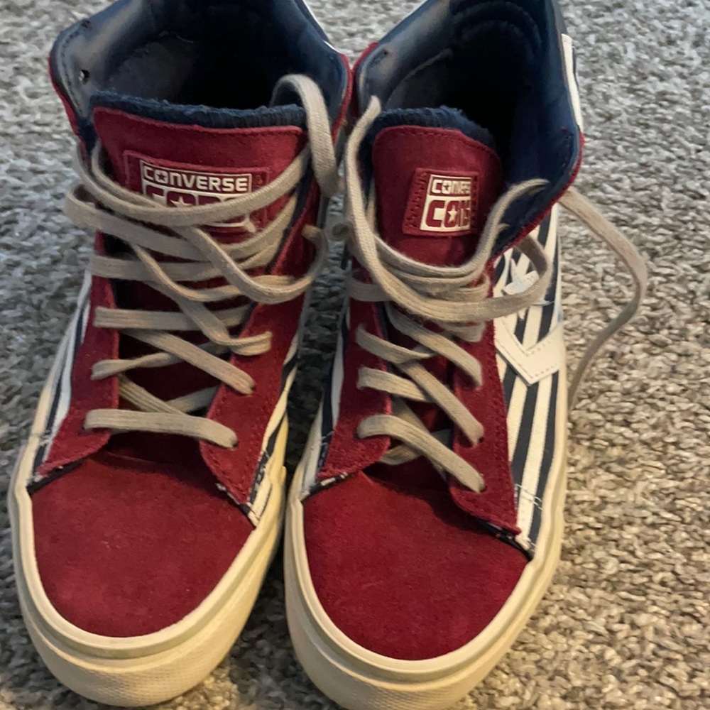Converse shoes size 6.5